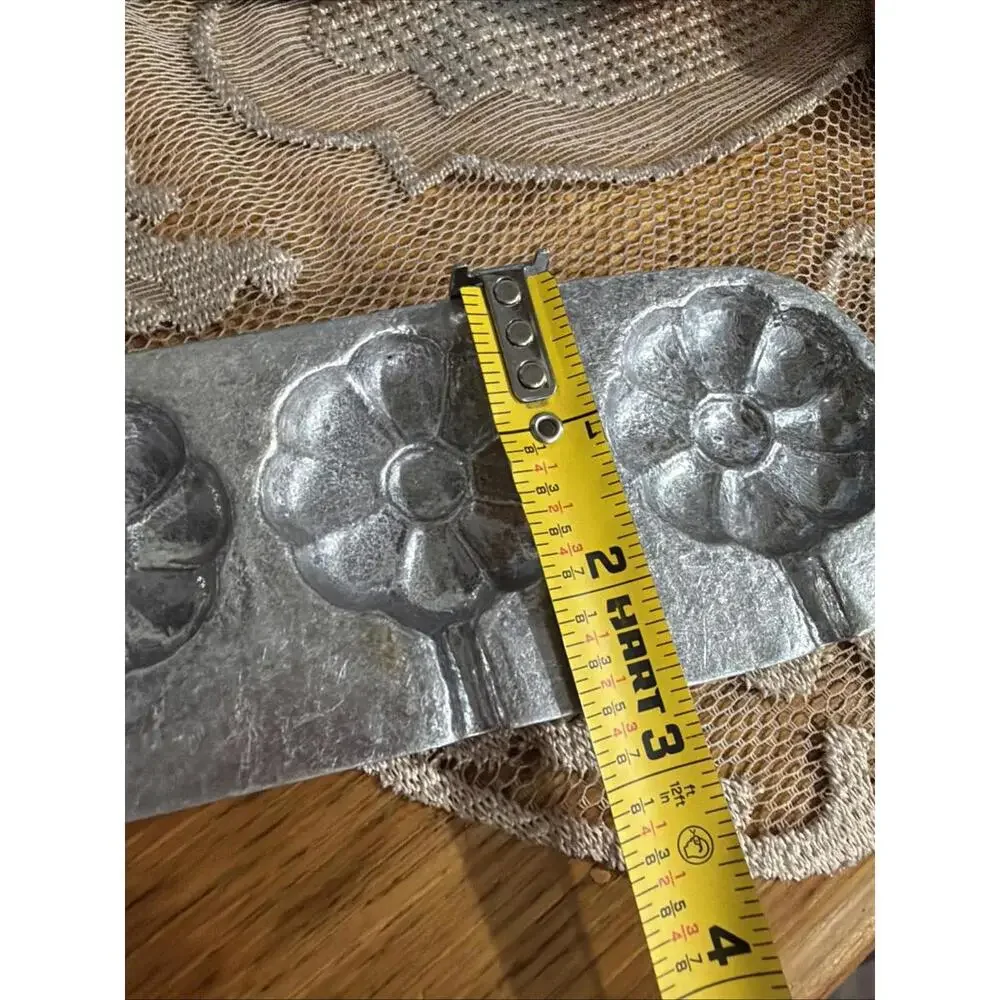 Vintage Pewter Chocolate Candy Ice Cream Mold Daisy Flower 3 Lollipop Spring